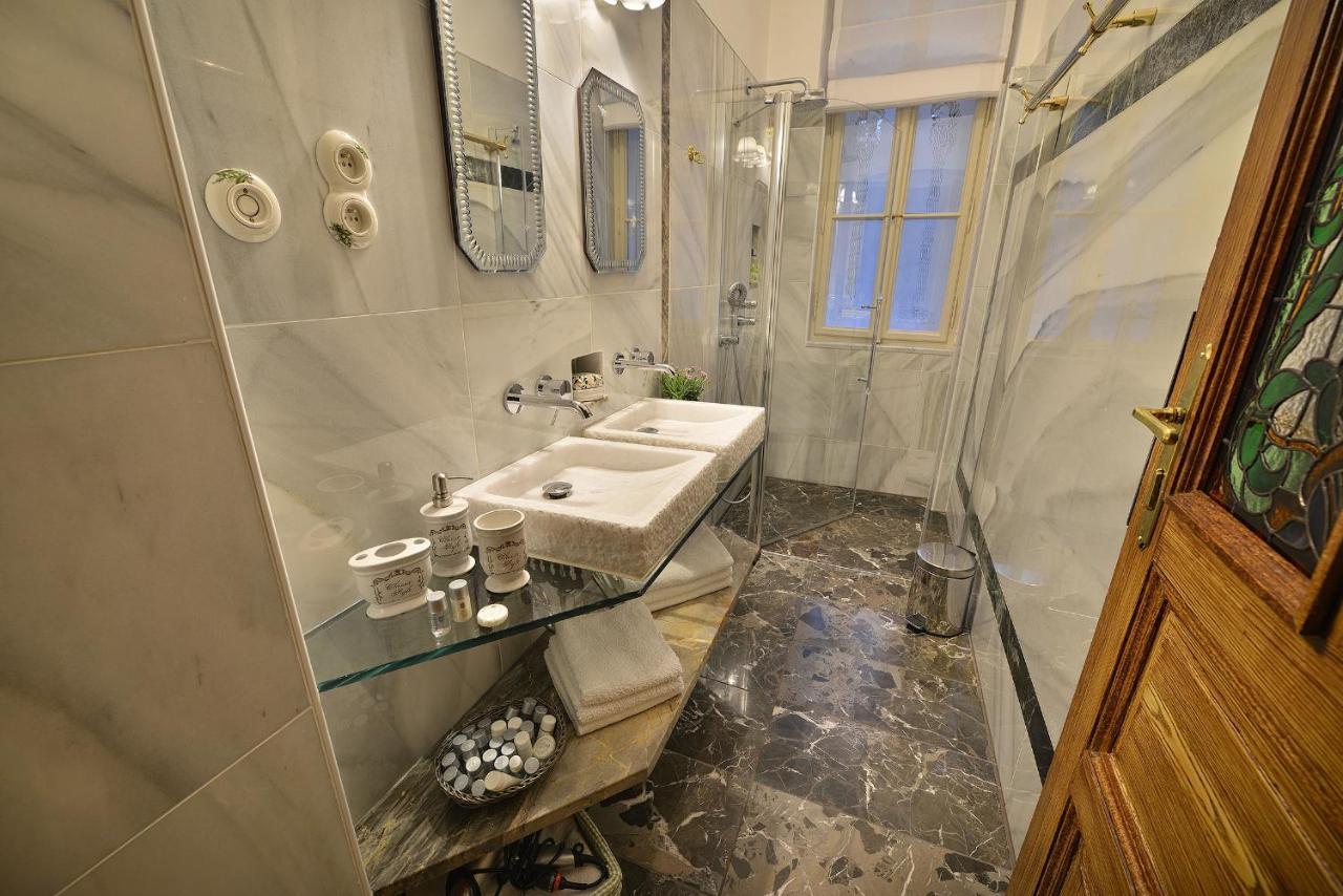 Apartman Dalia Janáčkovo nábřeží Praga Esterno foto